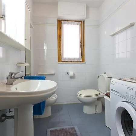 Apartment Lido 15 *